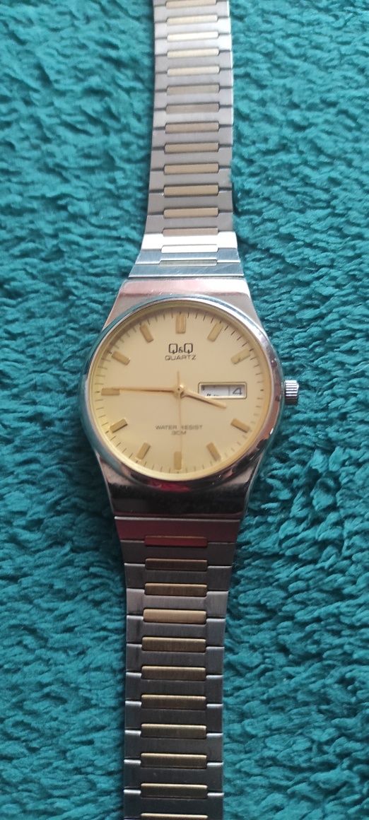 Продавам часовник citizen