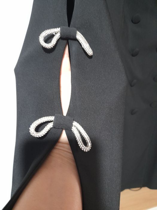 Rochie neagra tip sacou mar 48