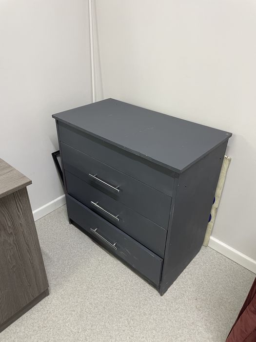 Комод с встроенным зеркалом