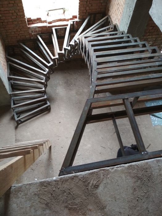 Изготовление металлокаркаса лестницы любой сложности