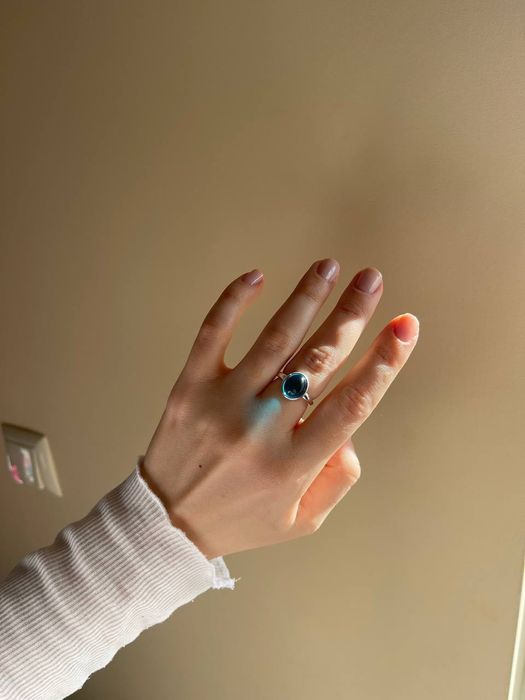 Дамски пръстен с небесносин камък , Чисто Нов.