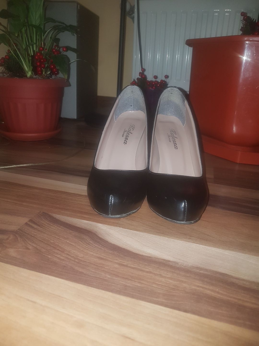 Дамски официални обувки с ток
