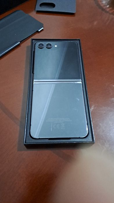 Samsung z flip 5 дисплей не работает