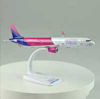 Macheta avion Wizz Air Airbus 321 / plastic / 22 cm / cadou
