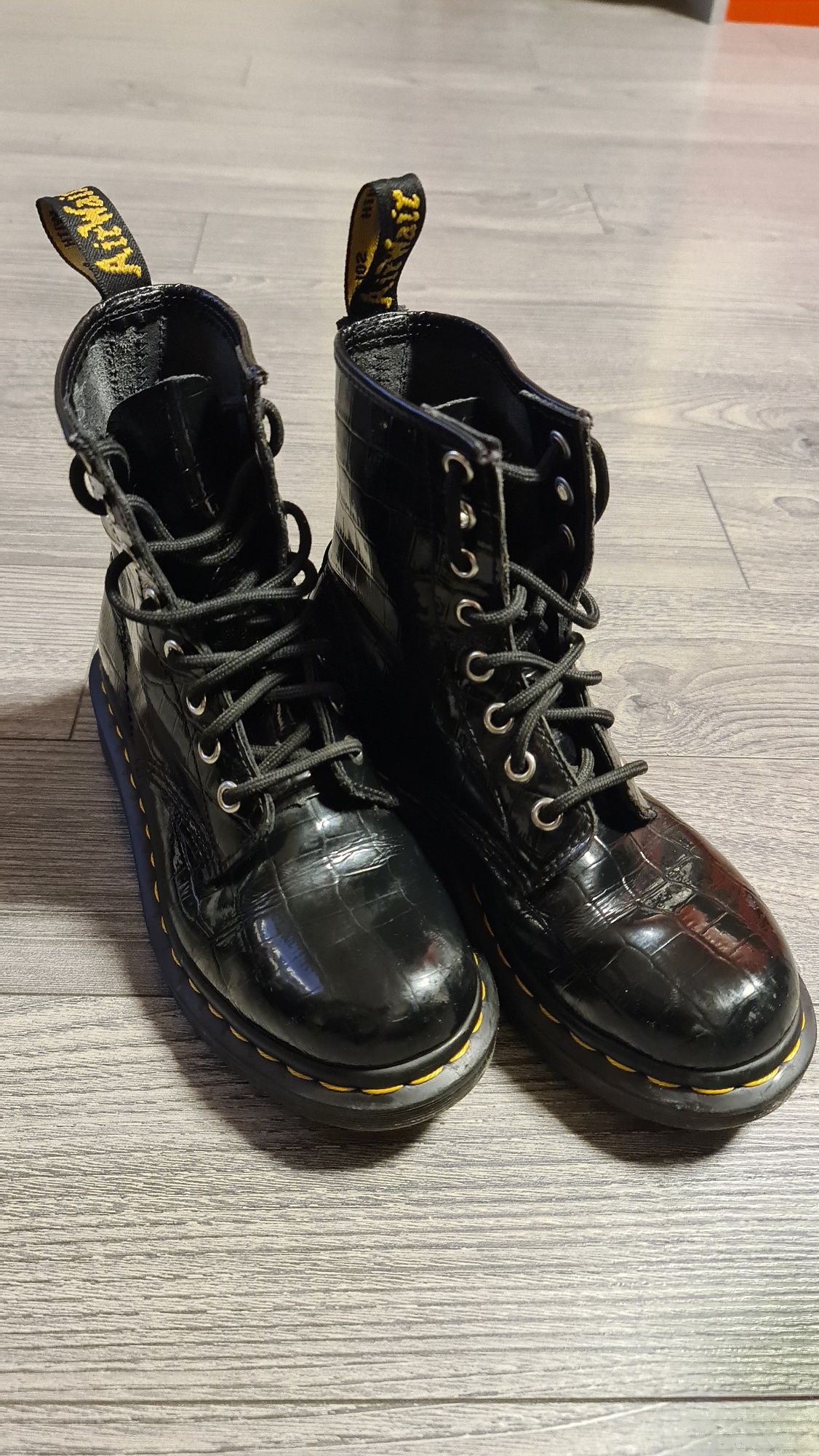 Dr. Martens 1460 W