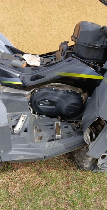 Vând atv cf moto de 1000 an 2022 km 1444 Avariat fata dreapta