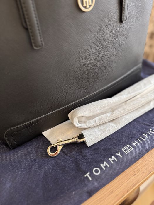 Geanta Tommy Hilfiger