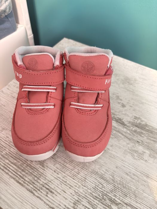 Ботички за момиченце