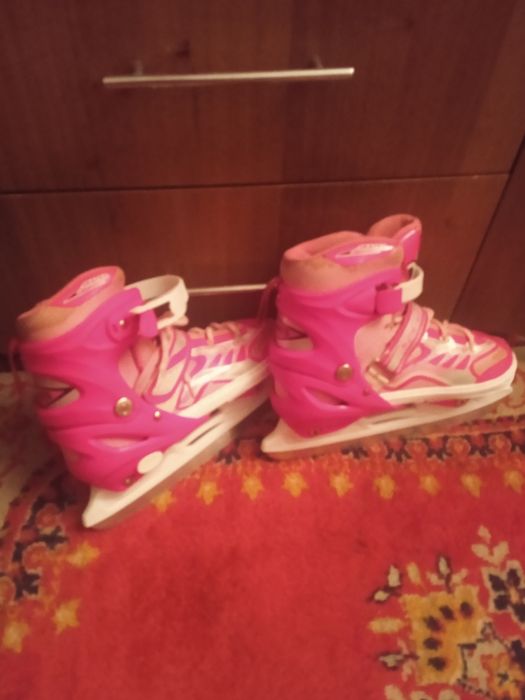 Продам коньки детские