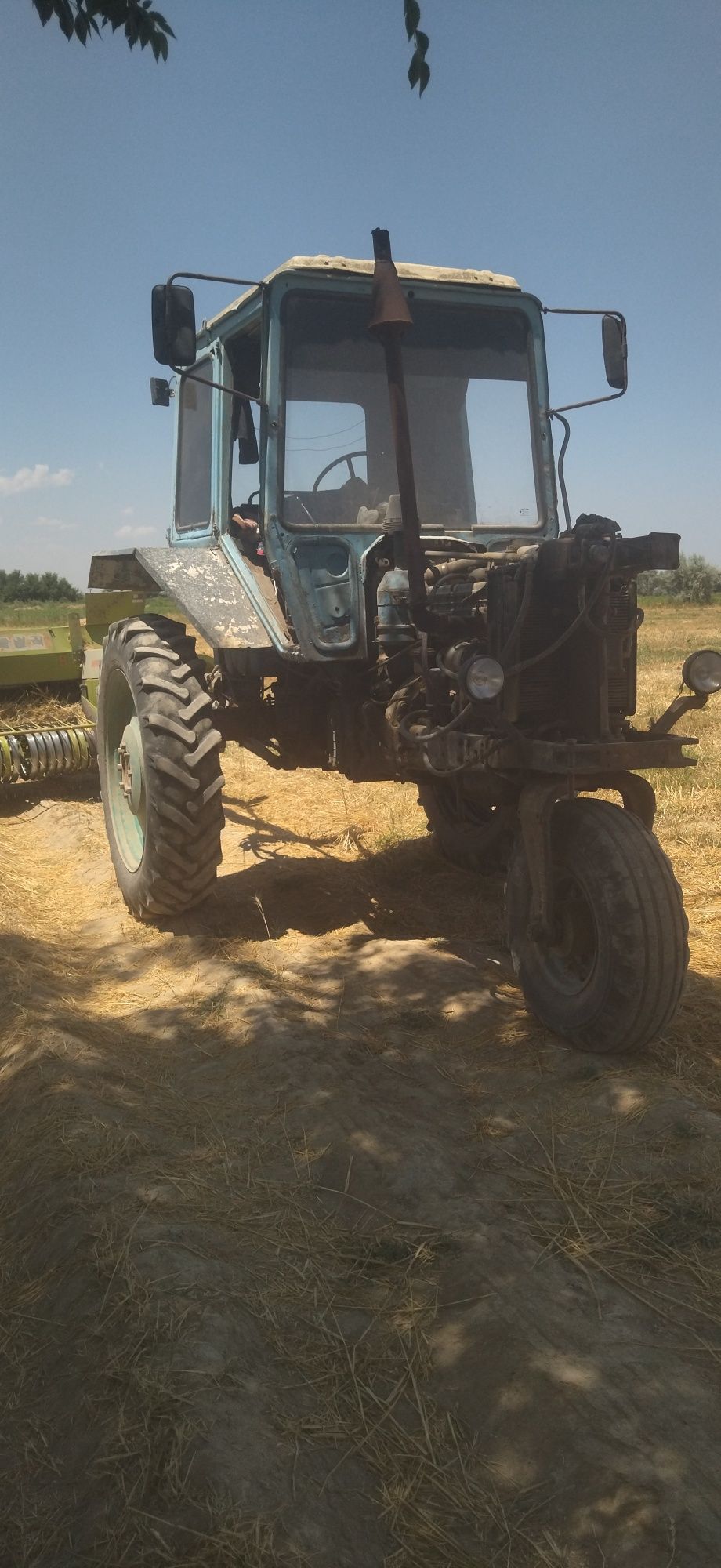 Traktor MTZ 80 sotiladi