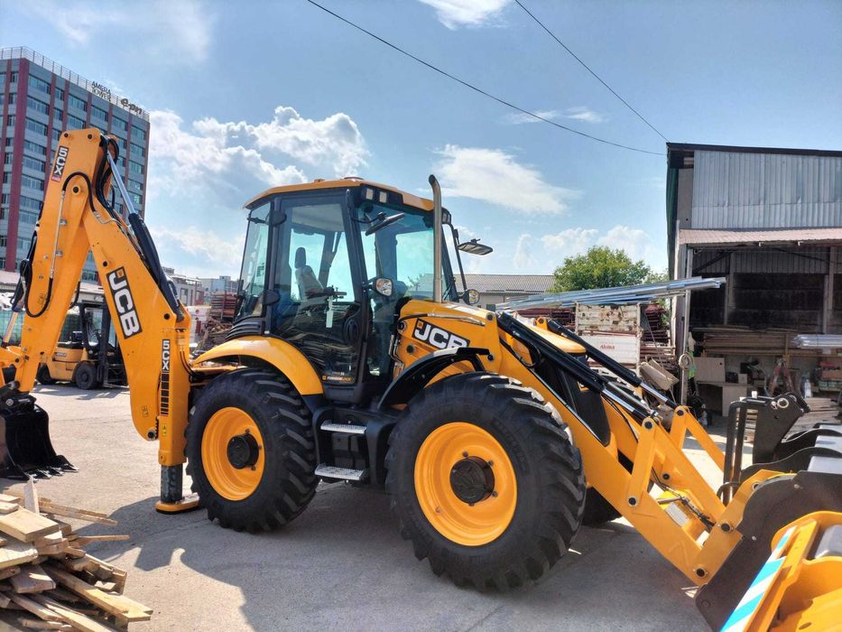 Inchiriem utilaje JCB (manitou, buldoexcavator, etc)