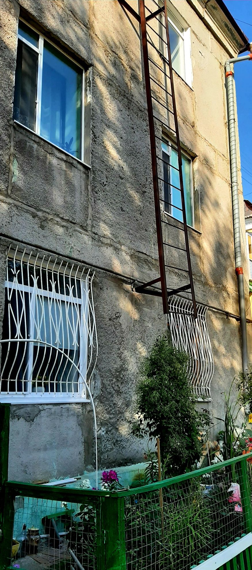 Продам квартиру 2 комнатную .53 кв.м