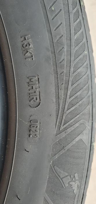 anvelope allseason marca Good Year, dimensiune 215 60 R17 extra load