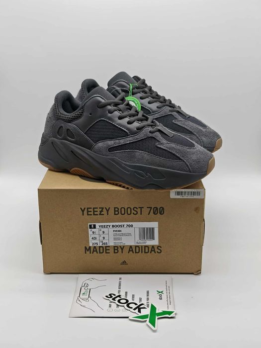 Adidas Yezzy Boost 700