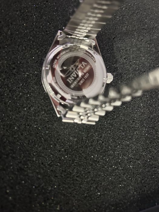 Invicta часовник