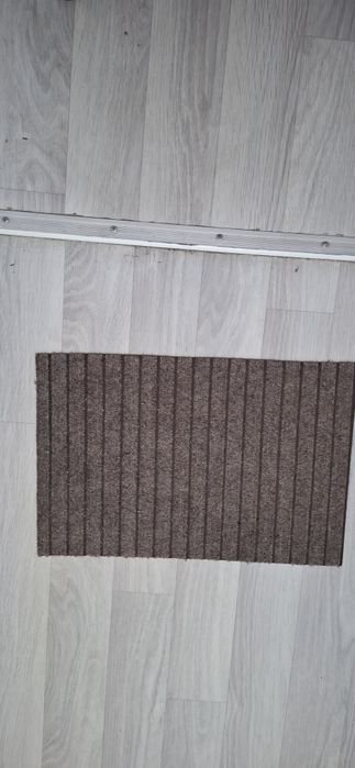 Продам коврик,серый цвет.