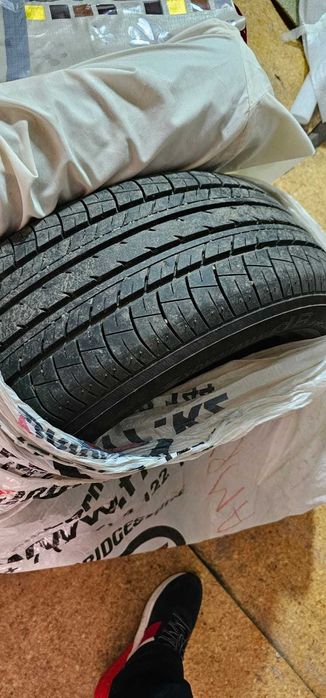 Авторезина Yokohama decibel E70,  215/55/R17  Б/У, почти новые