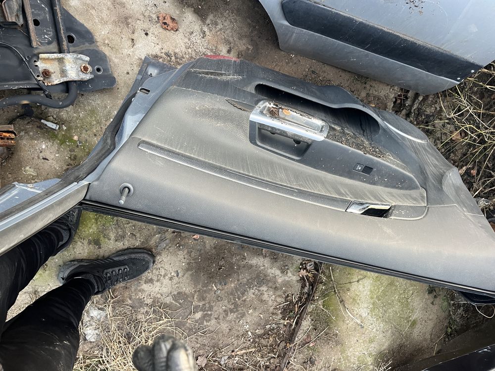 Врата предна и задна Opel Antara 2010г