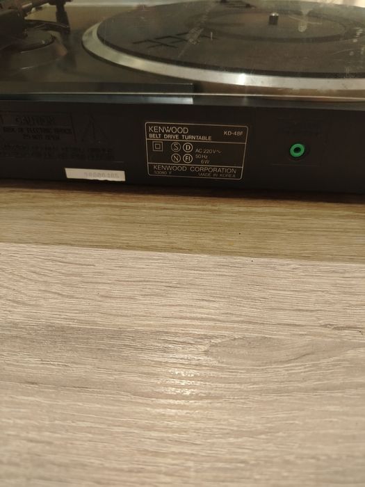 Грамофон KENWOOD KD 48F пълен автоматик.