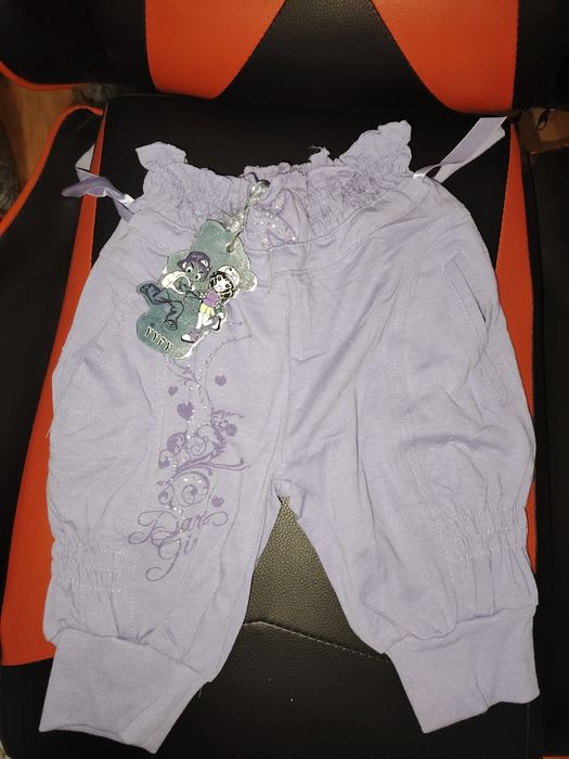 Pantaloni pentru fetite