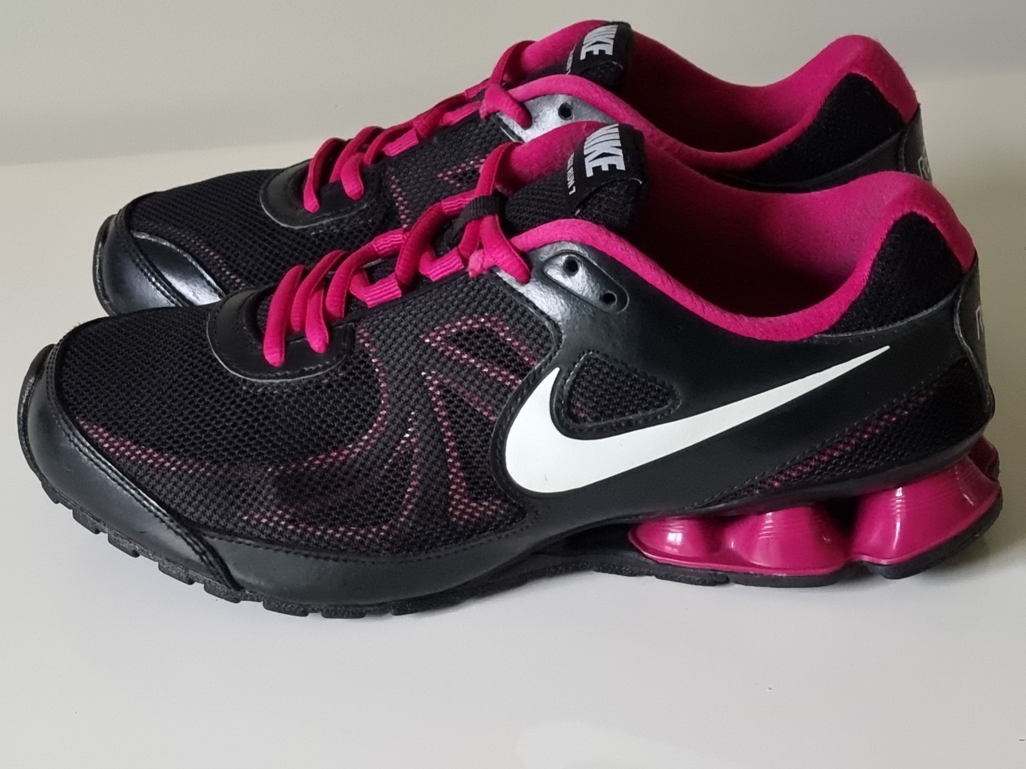 Nike Reax Run 7 спортни обувки 40,5 номер