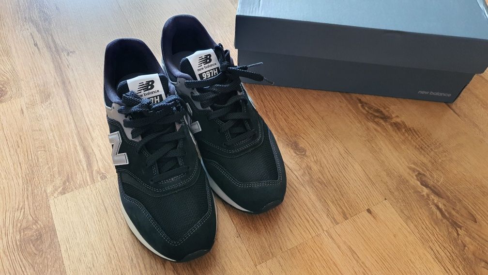 Adidasi Barbati New Balance 997H Nr. 43 Piele Originali Noi In Cutie