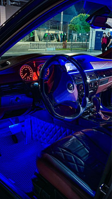 Продаётся рестайл BMW е60 530i полный тюнинг салона под заказ