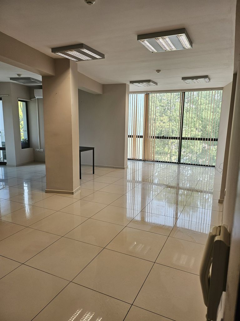 Дава се под наем Офис в Варна, Трошево - 56 кв.м за 403 € - Снимка #8