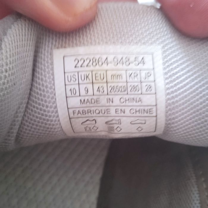 Кецове Levi's...