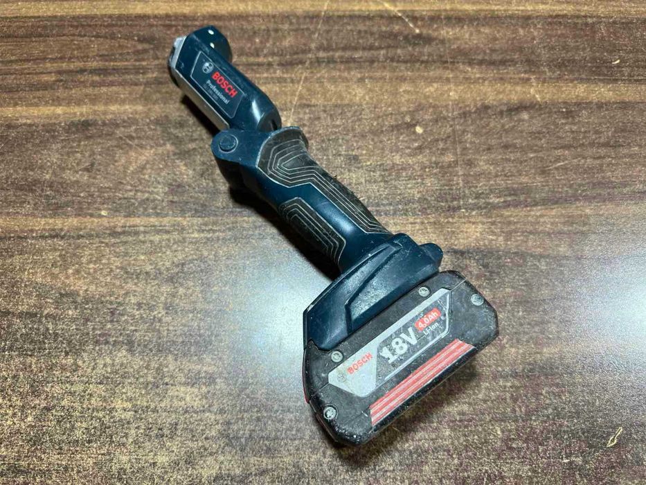 Акумулаторна лампа Bosch GLI 18V-300, 18 V с батерия 4,0Ah
