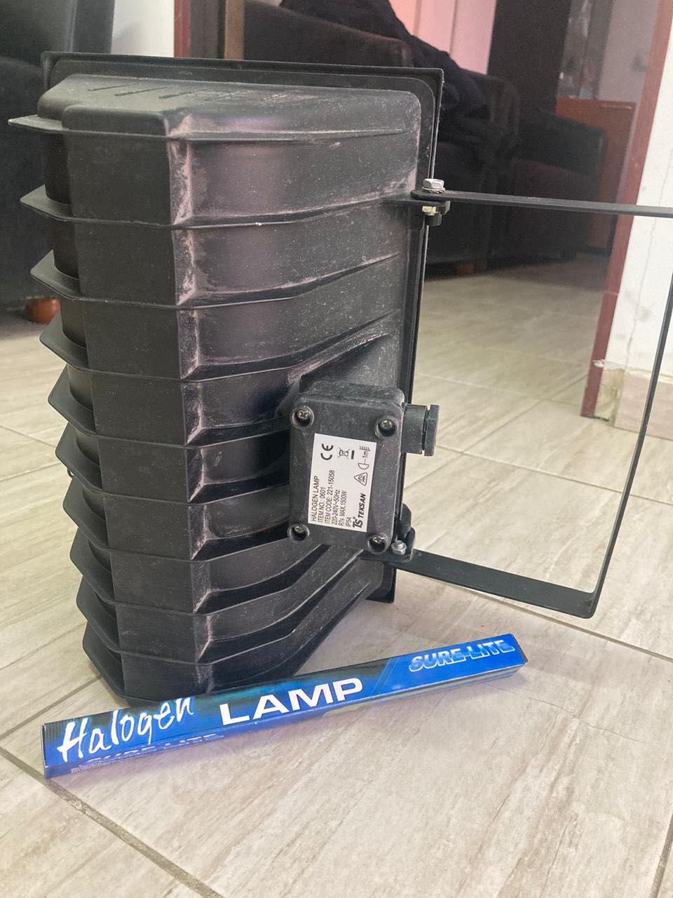 Прожектор Halogen lamp