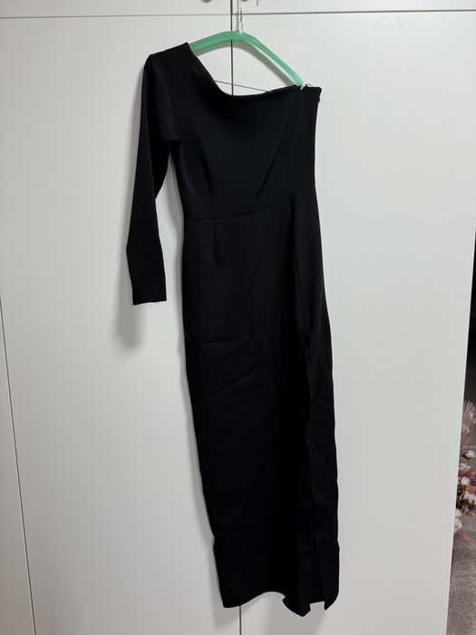 Vând rochie elegantă