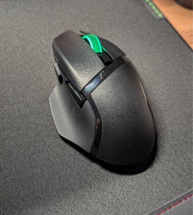 Мышка Razer беспроводная Basilisk