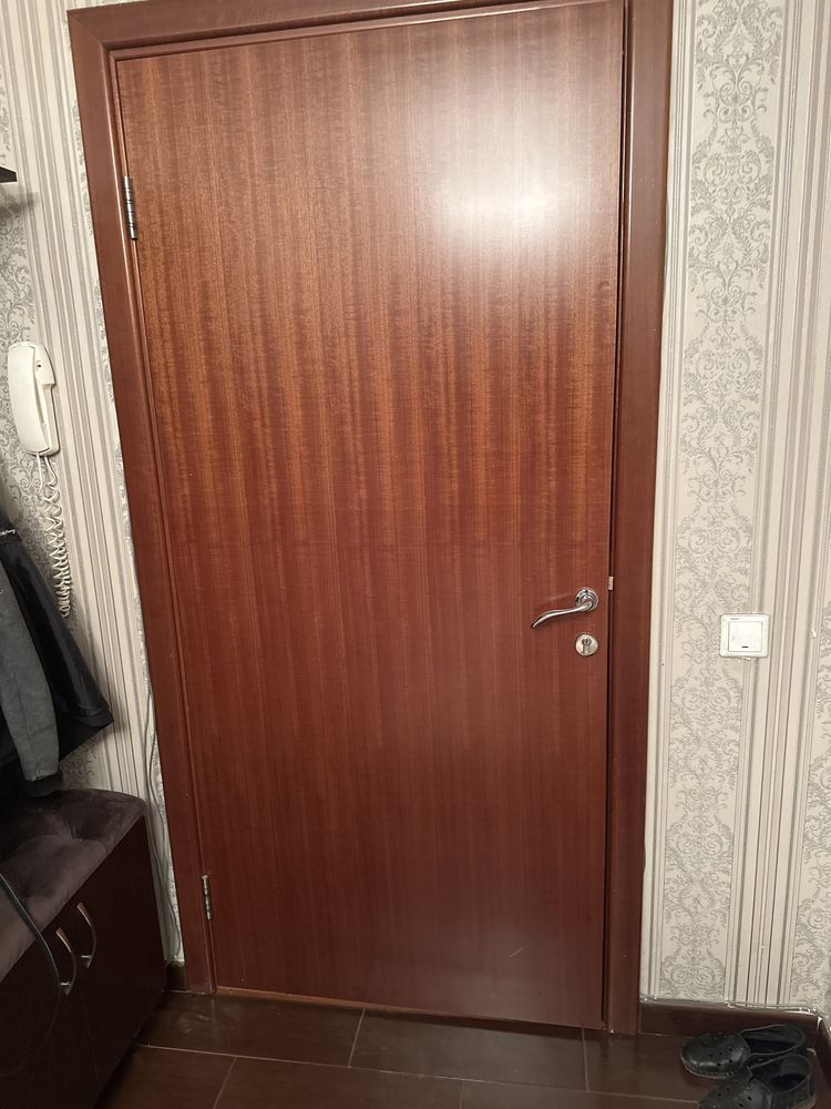 Продам двери хорошего качества бу в количестве 5 штук