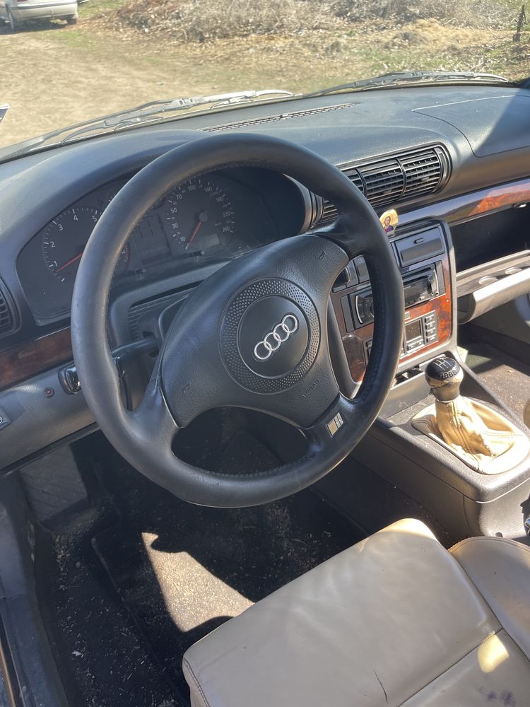 Ауди А4 Б5 на части 1.8турно Audi A4 B5 na chasti 1.8t