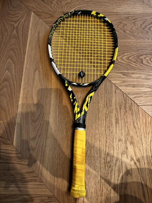Vand racheta Babolat Aero 100 2025, Maner L3, 300g, stare f buna.