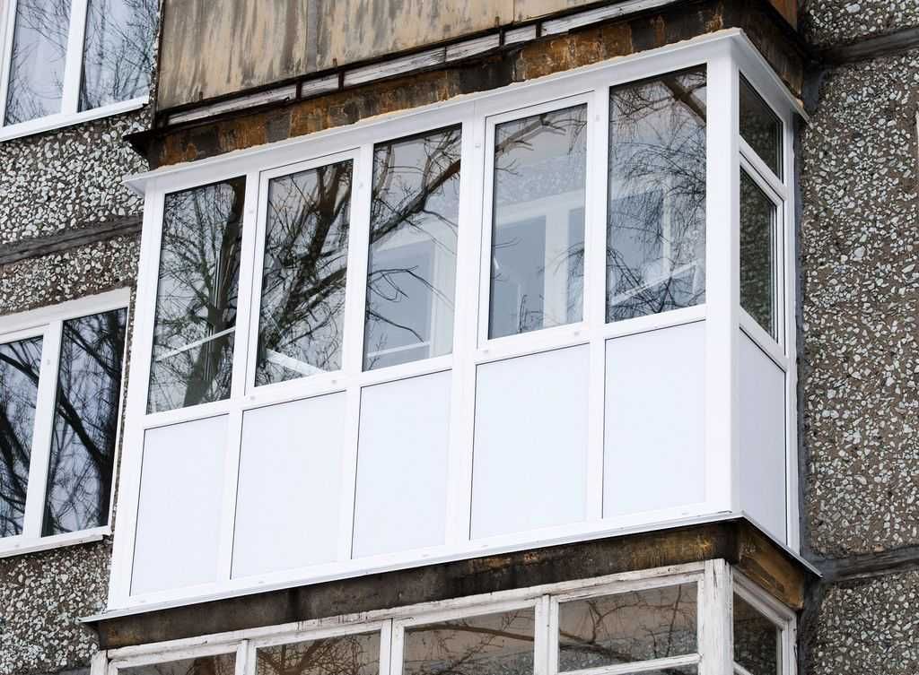 Ремонт балкона, утепление, обшивка. Остекление балкона.Балкон под ключ