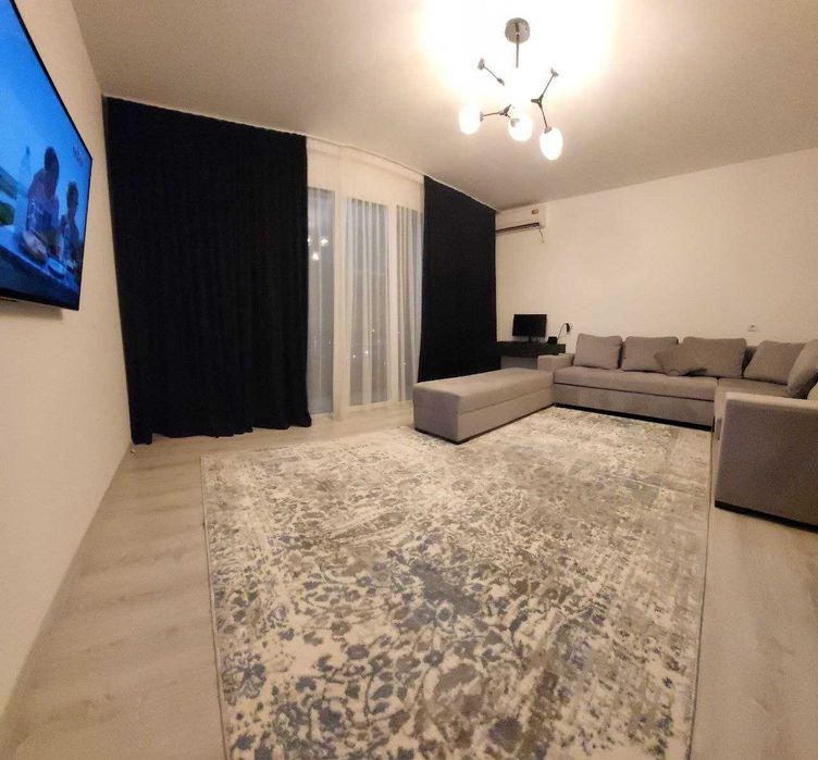 Продам свою 2х ком.ул.Махтумкули, ЖК "Беш Чинор"