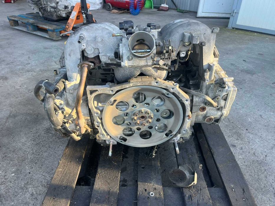 Двигател SUBARU OUTBACK 3.0I 210к.с. 01г.-КОД:EZ30