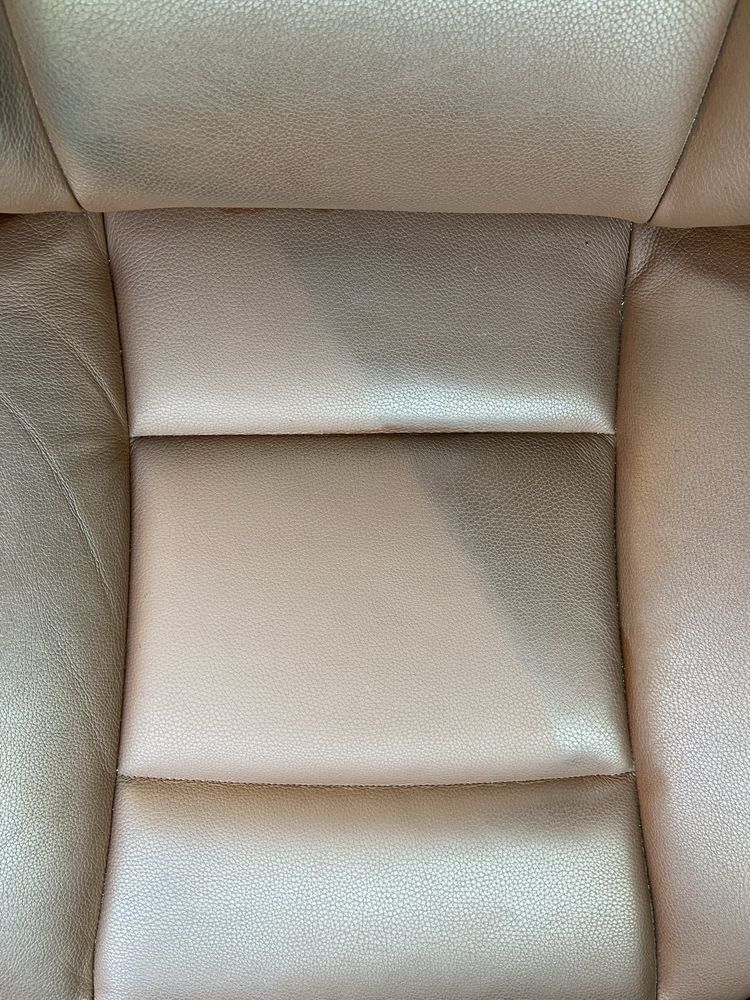 Vopsea de piele auto