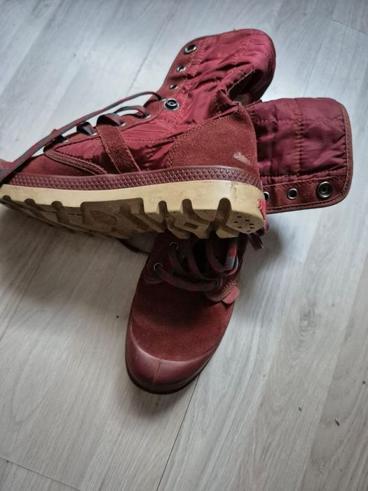 Vând ghete Palladium