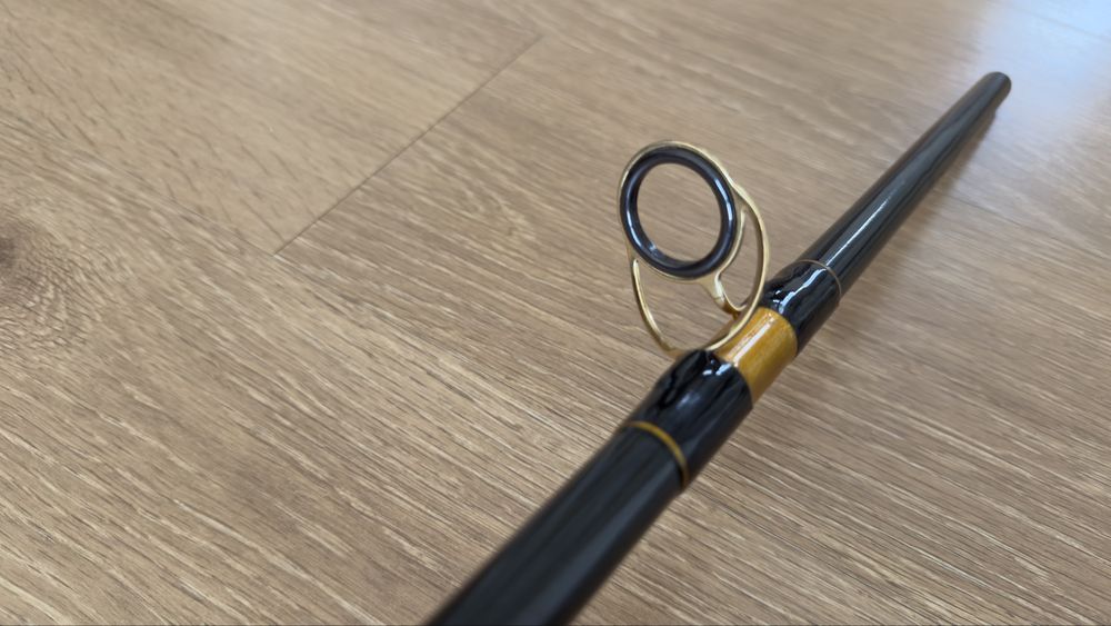 Vand 2 lansete + 2 mulinete crap 3,6 m, 2 buc