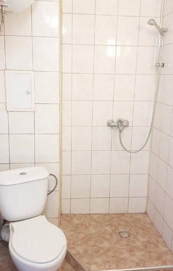 Дава се под наем Двустаен апартамент в Бургас, Сарафово - 53 кв.м за 331.5 € - Снимка #2