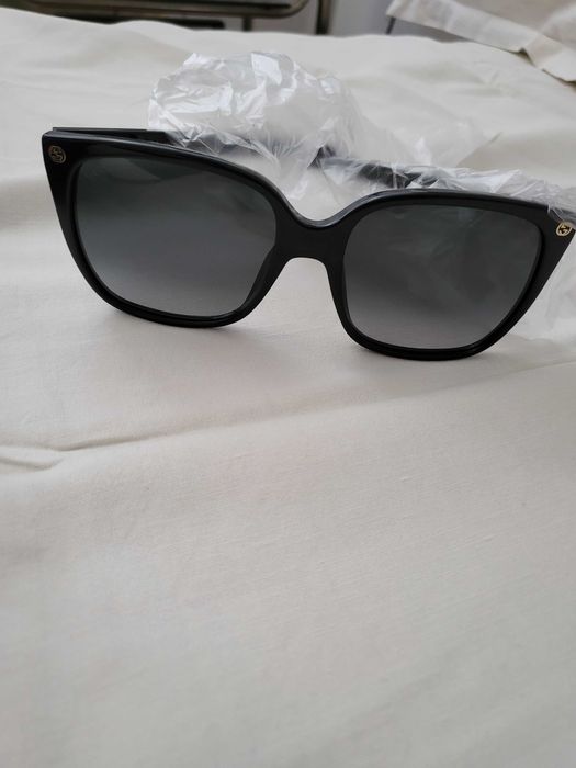 Gucci очила,чисто нови,оригинални,закупени са в Америка.