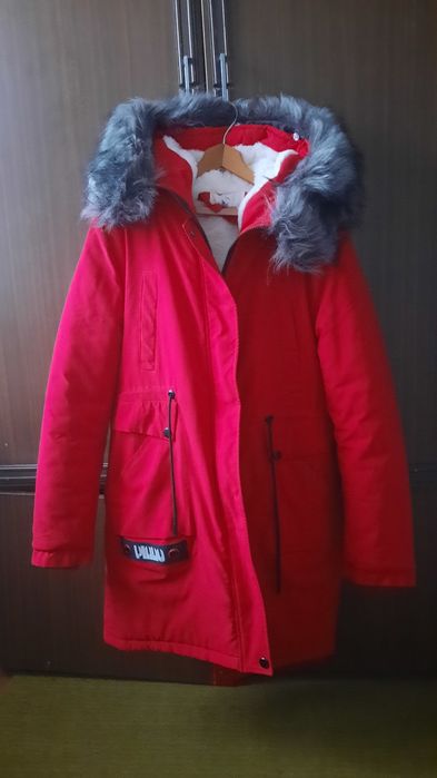 Продам женскую зимнюю куртку