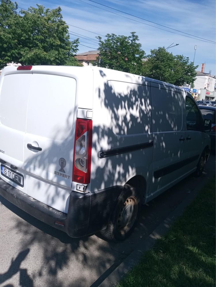 Peugeot Expert 2008 –1.6 HDi –Diesel –3200€ negociabil-Vand sau schimb