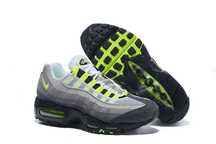 Оригинални маратонки Nike Air Max 95 snake налични  41,42 номер