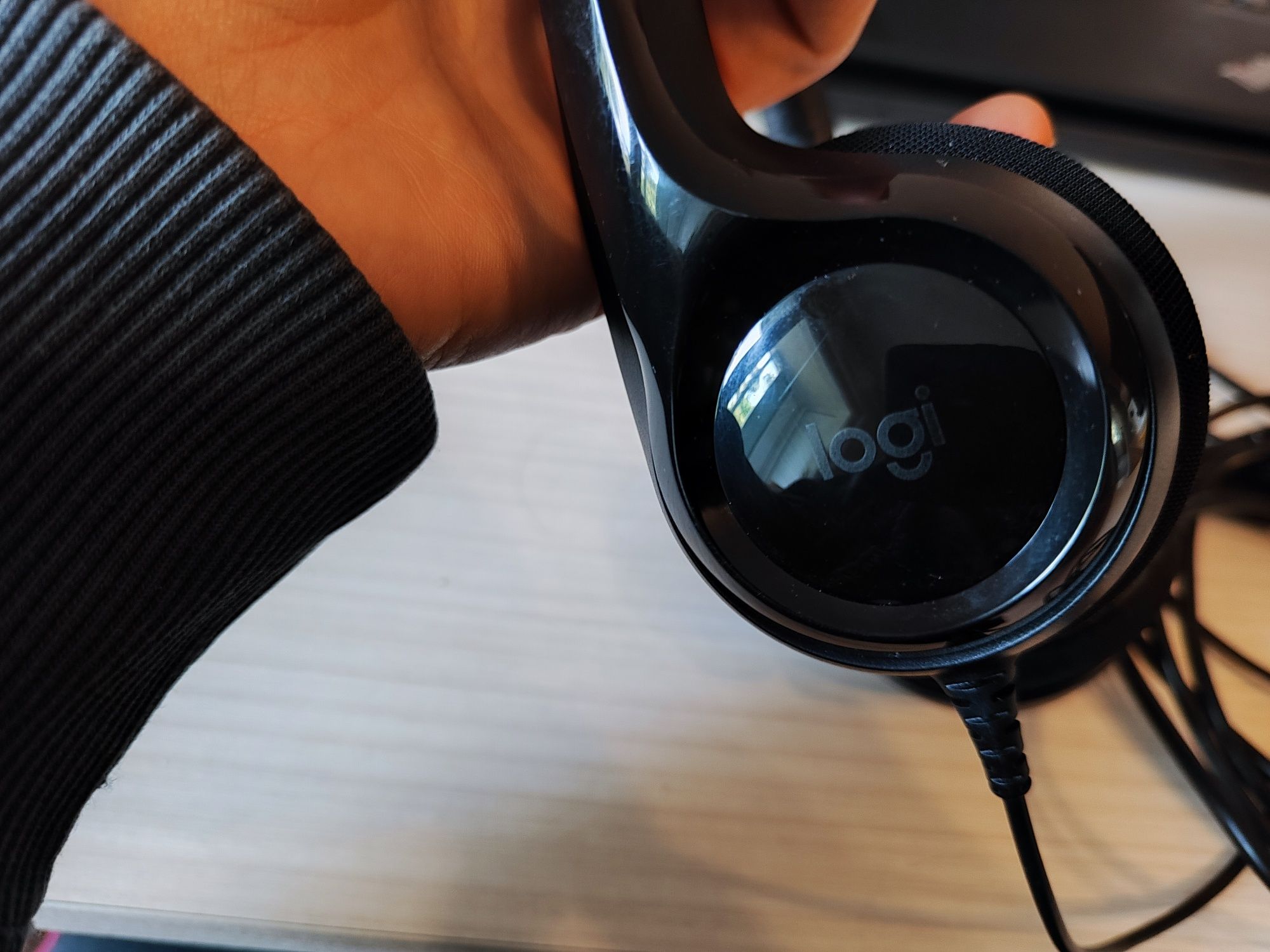Слушалки Logitech H390, микрофон, 1.9 m кабел, черни
