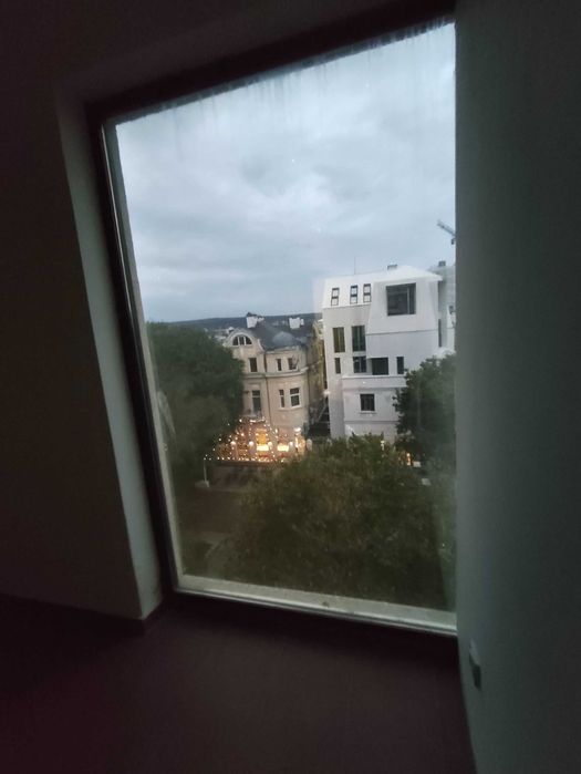 Продавам помещение в идеален център