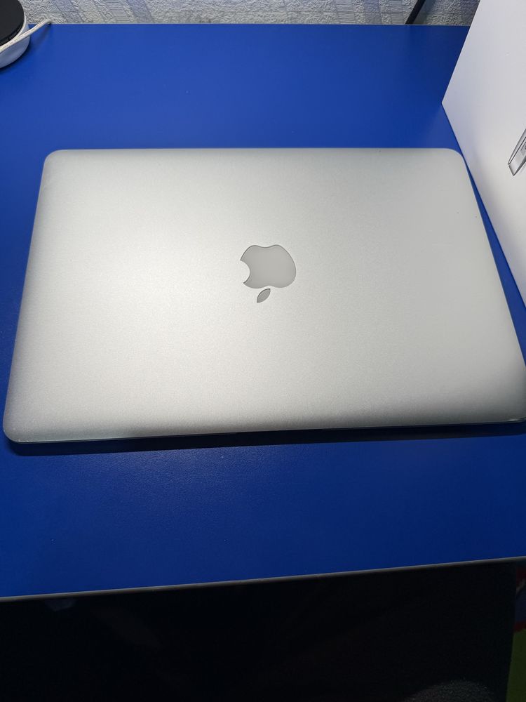 MacBook Air 2017 | 13” | Core i5 | 128GB SSD | Хорошее состояние